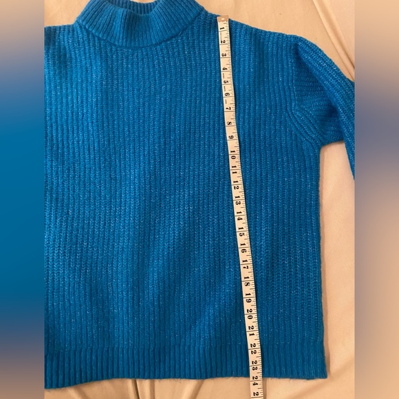 Best blue ever!! Cozy Reitmans jumper - Picture 3 of 5